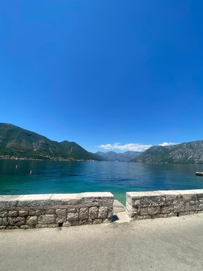 Mansarda Apartment Kotor Exteriör bild