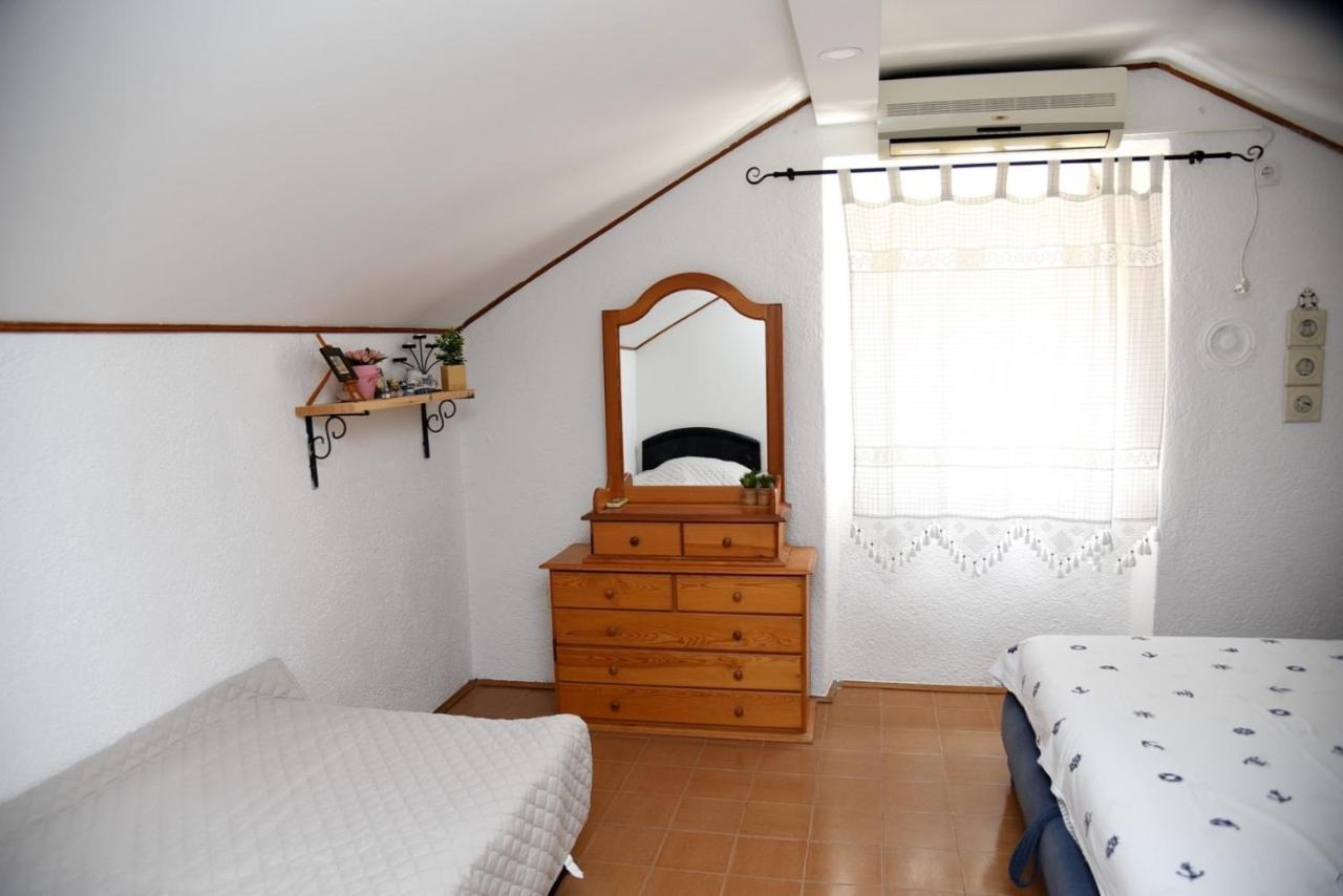 Mansarda Apartment Kotor Exteriör bild